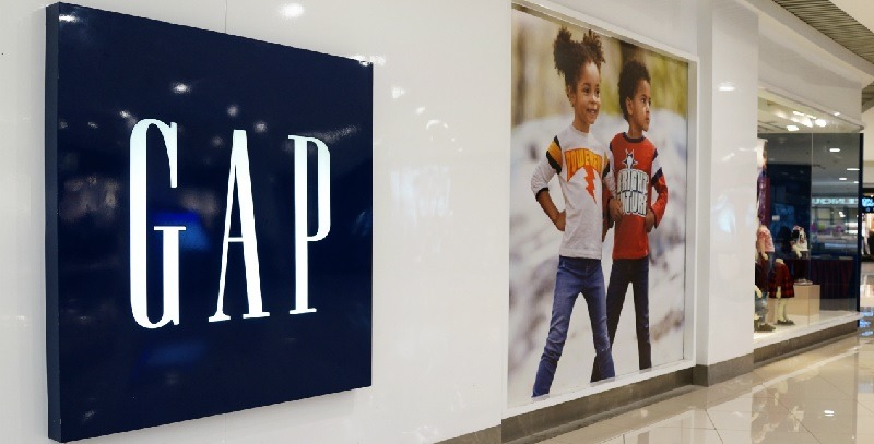 Gap in store shop promotions